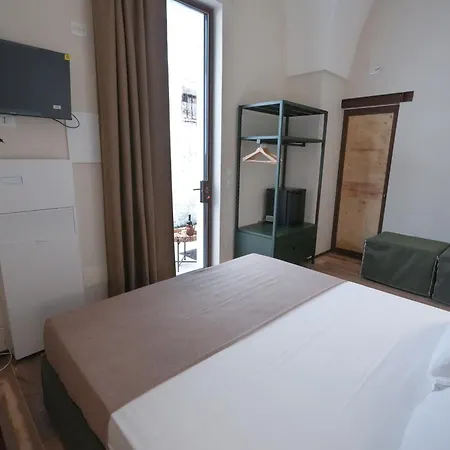 Le Volte Leccesi ベッド・アンド・ブレックファスト ポルト・チェザーレオ