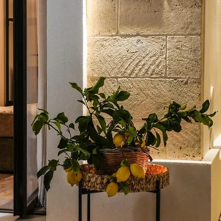 Le Volte Leccesi פורטו צ'זראו